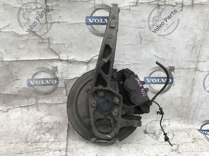 Кулак поворотный передний правый Jaguar XJ (X350)