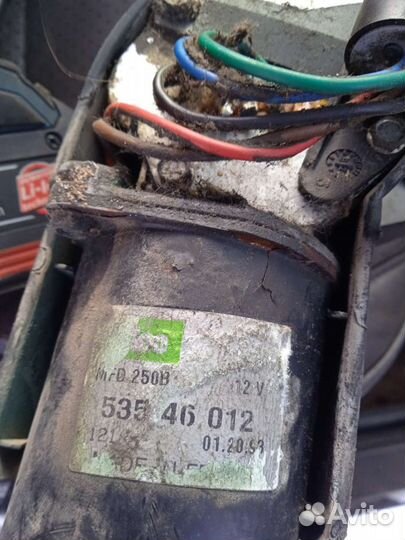 Трапеция стеклоочистителей Гранд Чероки ZJ