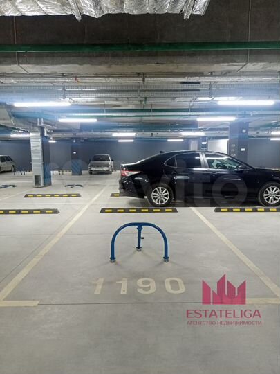 Машиноместо, 15 м²