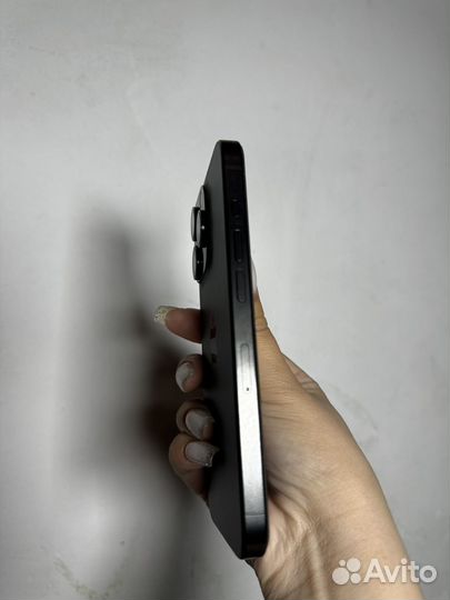 iPhone 15 Pro, 128 ГБ