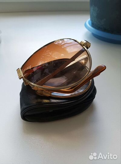 Солнцезащитные очки