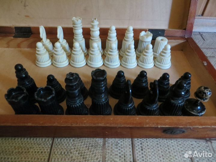 Шахматы карболитовые 50-х годов СССР