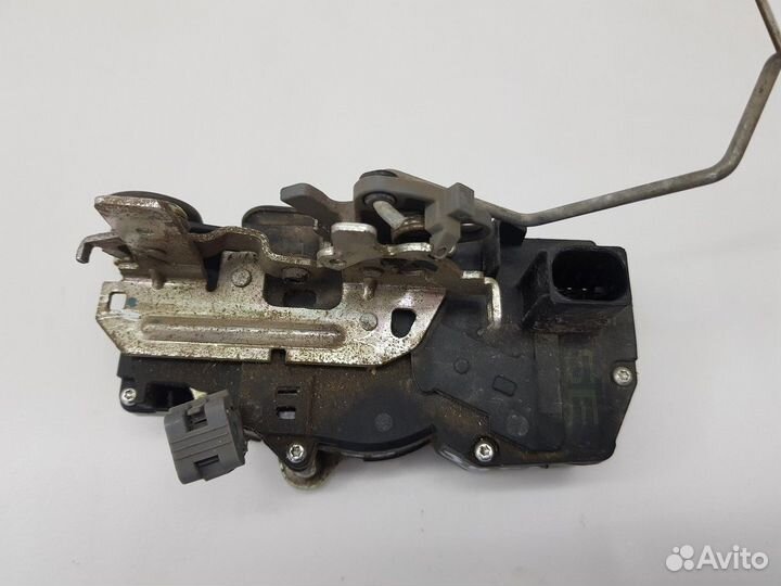 Замок двери задний левый (Opel Antara)