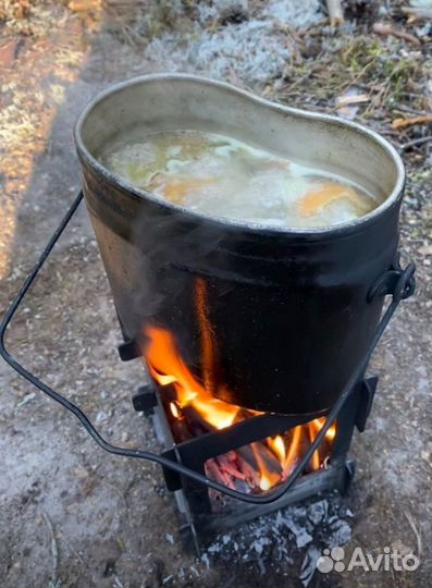 Котелок походный и армейский