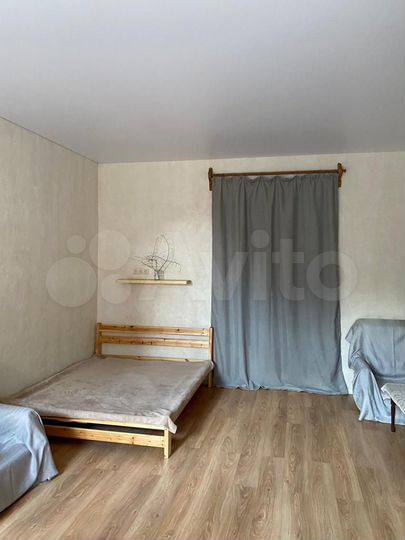 Комната 32 м² в 7-к., 3/3 эт.