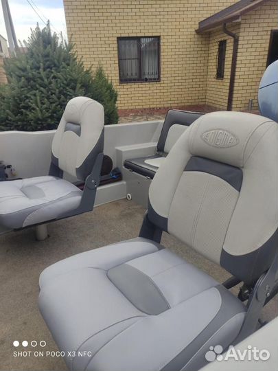 Перешив, ремонт сидений катеров, яхт. Перетяжка