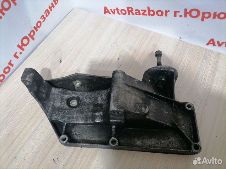 Кронштейн генератора газ 560 Штайер