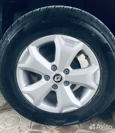 Continental ComfortContact - 5 215/65 R16