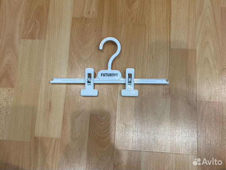 Вешалки плечики пластиковые