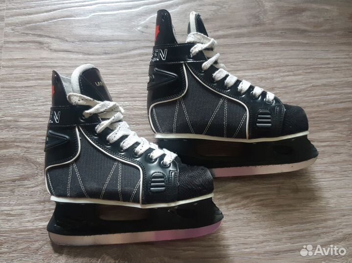 Хоккейные коньки Larsen 32 р-р