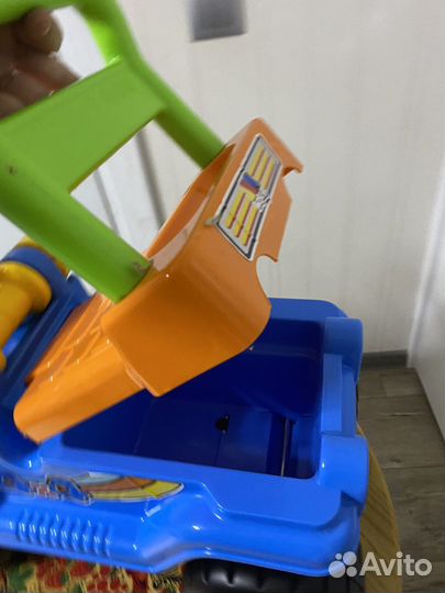 Машинка-каталка