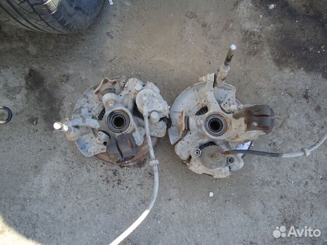 Поворотный кулак Фольксваген Гольф 4