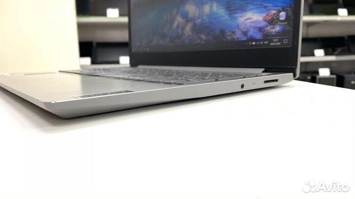 Ноутбук Lenovo IdeaPad