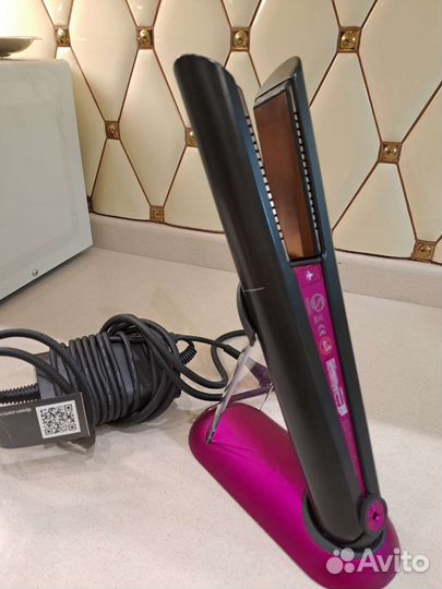 Выпрямитель для волос dyson