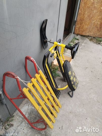 Снегокат и санки