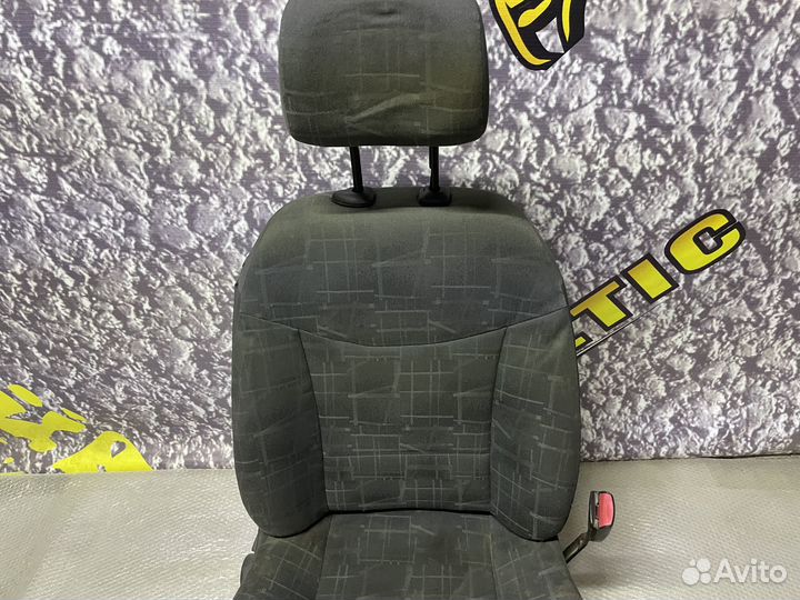 Сиденье пассажирское Air Bag Laguna 2 Лагуна 2005