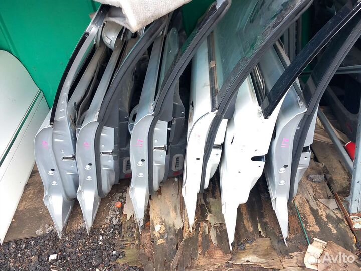 Мерседес 211 дверь передний левая