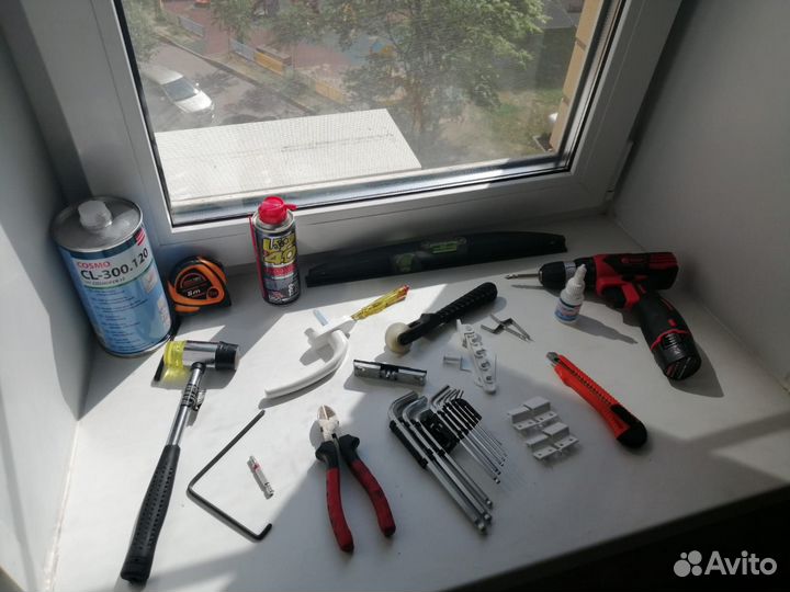 Замена уплотнителя на пластиковых окнах