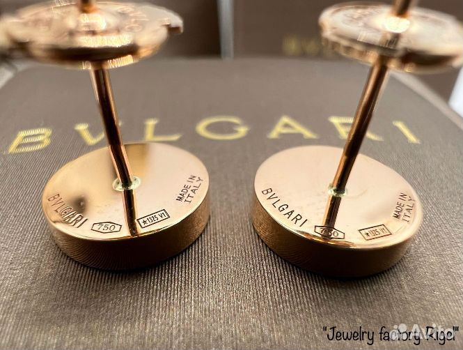 Пусеты Bvlgari с ониксом в Москве