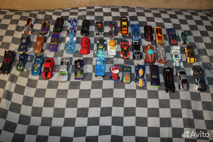 Hot wheels машинки