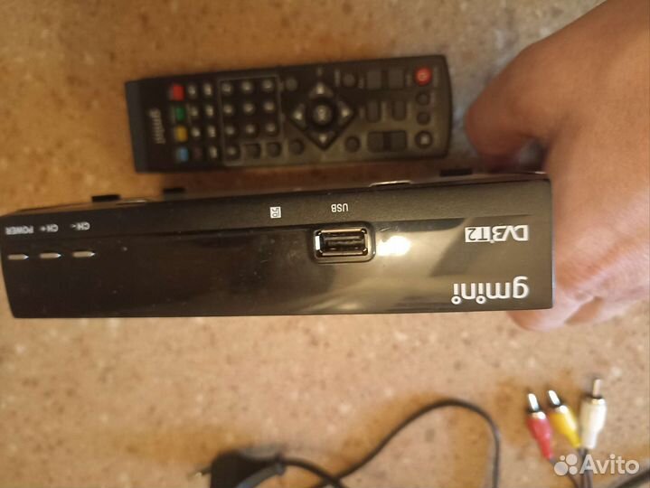 Цифровая тв приставка dvb t2 бу
