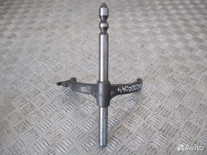 Вилка переключения передач Volvo 1521934