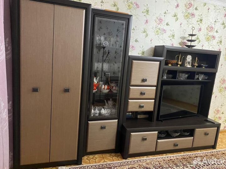 Стенка в гостиную со шкафом