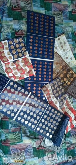 Коллекция монет и бонов