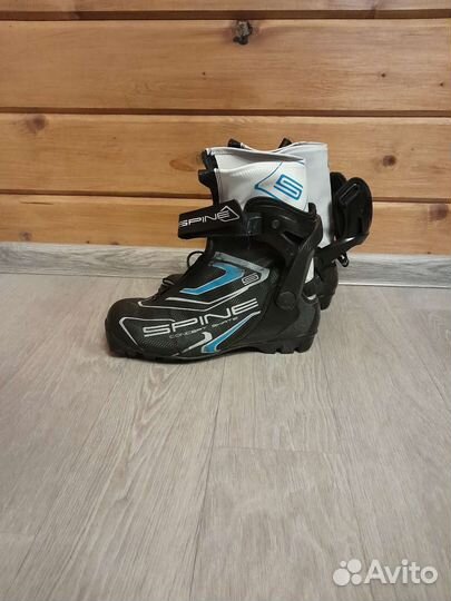 Лыжные ботинки Spine concept skate