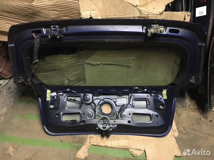 Крышка (дверь) багажника BMW 1