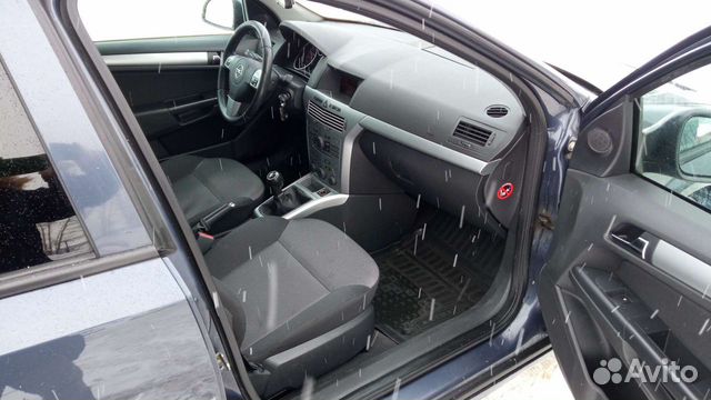Opel Astra 1.8 MT, 2011, 179 401 км объявление продам