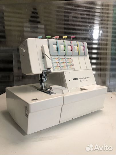 Коверлок pfaff CoverLock 4852