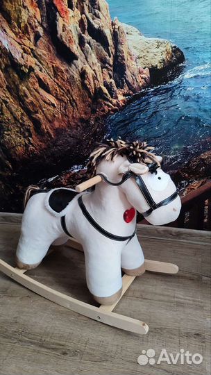 Качалка лошадь sven