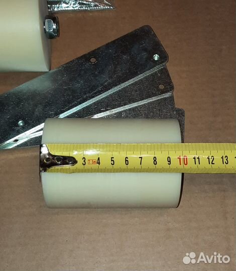 Ролики на ложементы лодочного прицепа