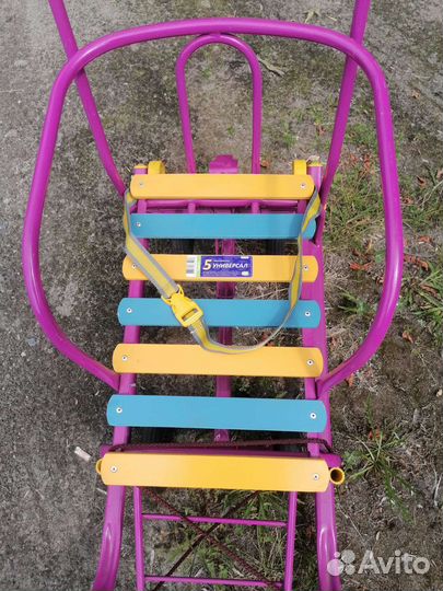 Детские санки на колёсах и чехлом