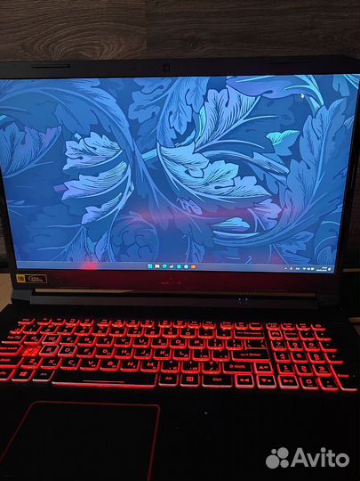 Nitro 5 с 3060 тянет все Игры