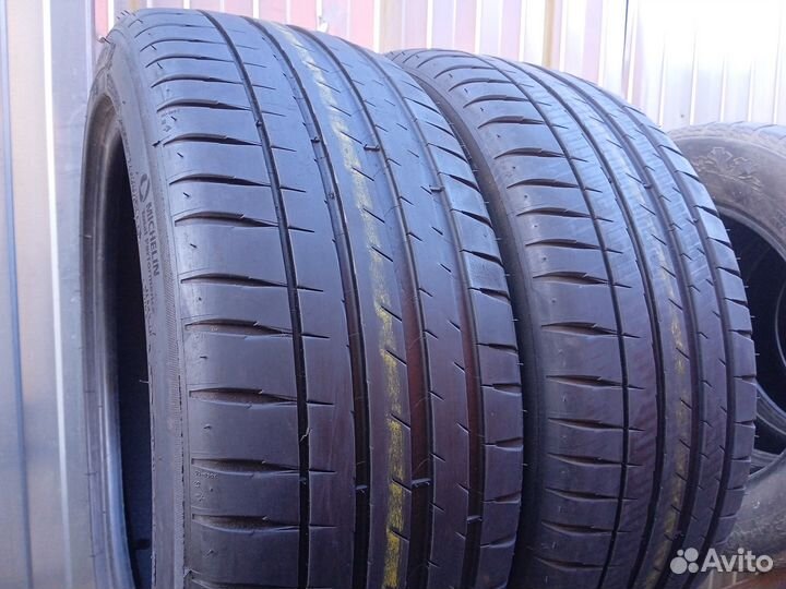 Michelin Pilot Sport 4 235/45 R19