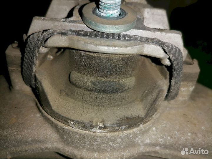 Кронштейн АКПП 4E0399231N Audi A8 D3 D3 с подушкам