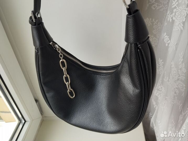 Новая модная сумка-багет