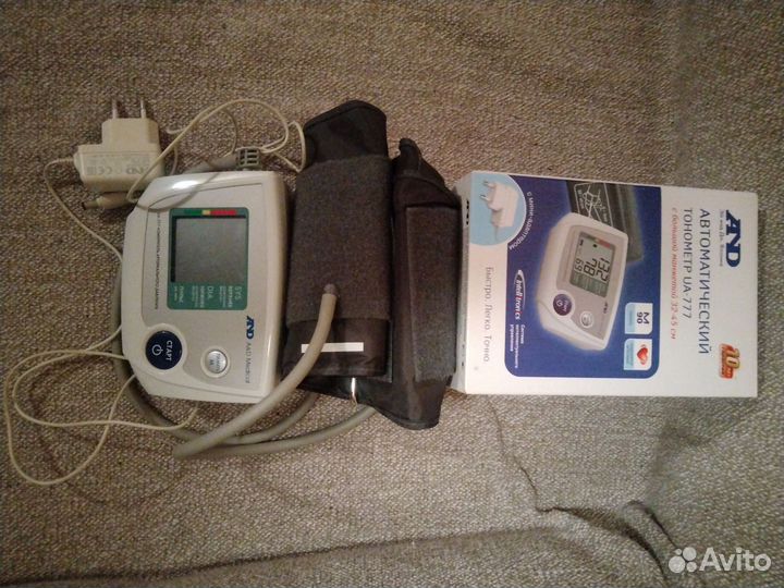 Тонометр AND UA777 Япония (Манжета 32-45 см )