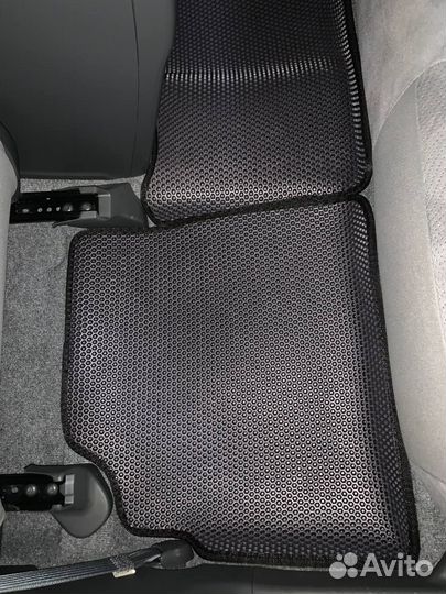 Eva ева эва коврики на Toyota Prius в Чите