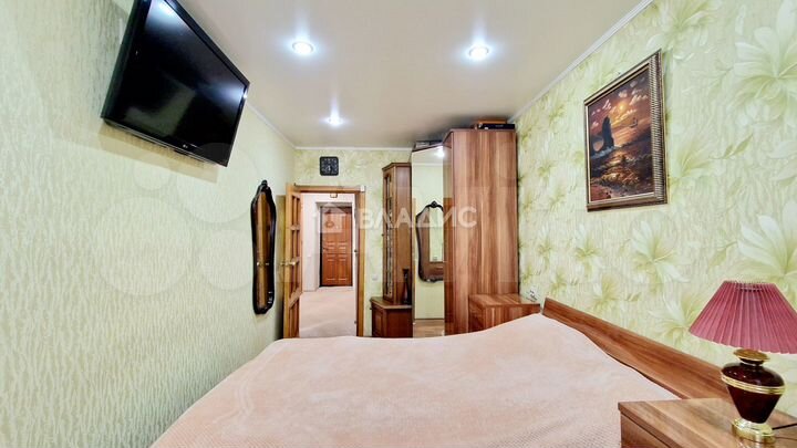 2-к. квартира, 48 м², 1/14 эт.