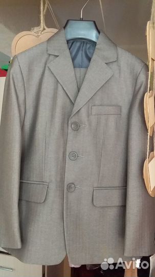 Костюм школьный