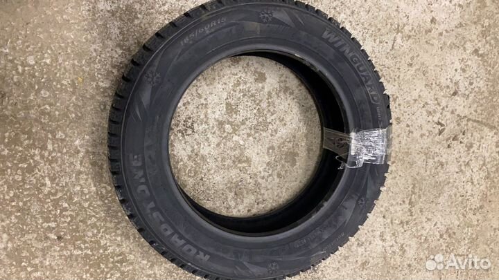 Roadstone Winguard WinSpike 215/55 R17 98T