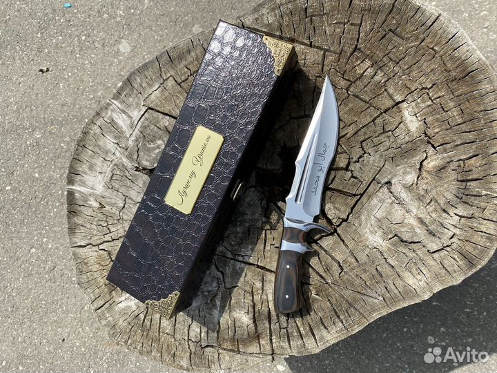 Нож сувенирный в подарочном футляре