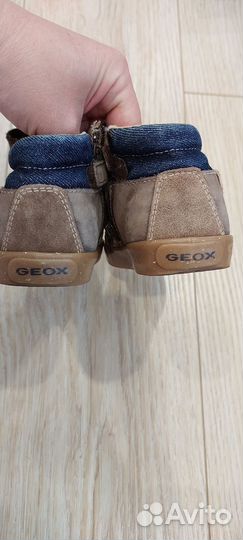 Кроссовки geox 26