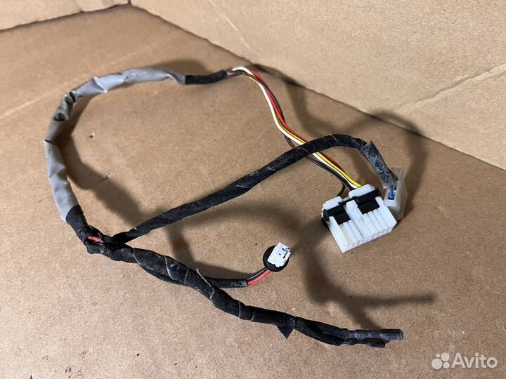 Проводка зеркала зад вида Hyundai Sonata 7