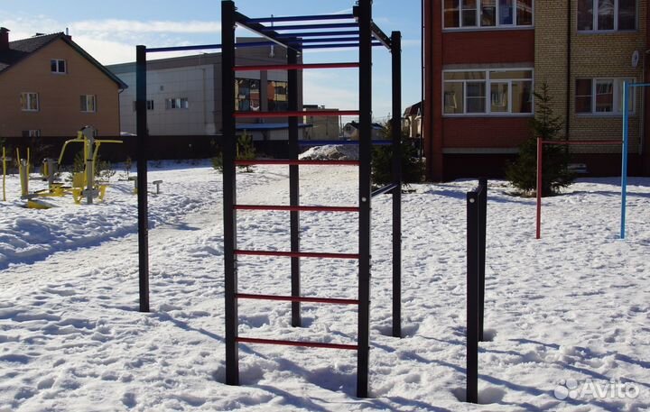 Спортивный комплекс воркаут для двора