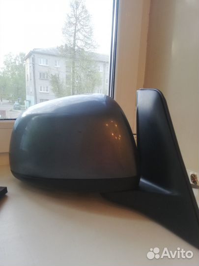 Продаю зеркало заднего вида боковое для сузуки сх4
