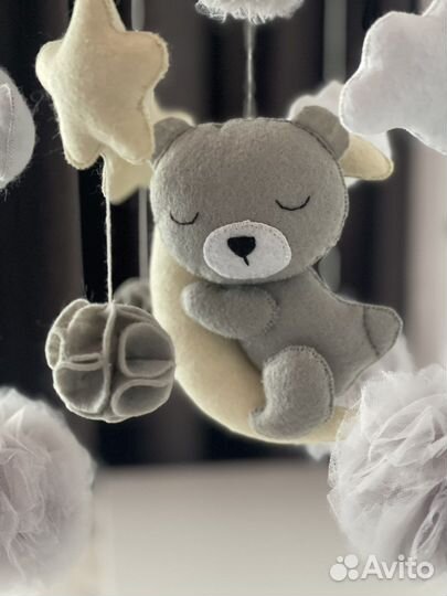 Мобиль из корейского фетра